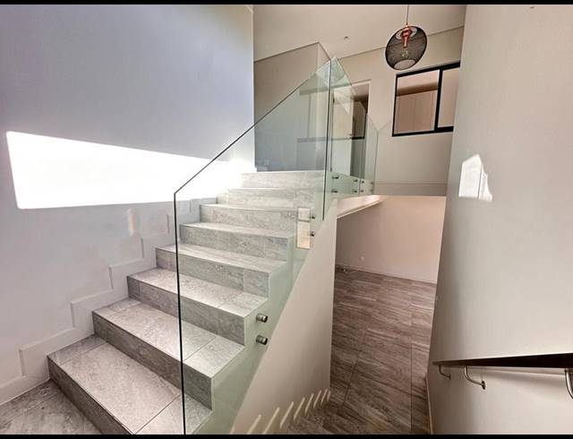 3 BEDROOM CLUSTER FOR SALE IN BRYANSTON